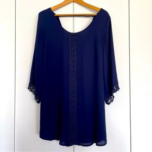 ALL OFFERS ACCEPTED!  ASTR Nordstrom brand Navy Lace Shift Dress
